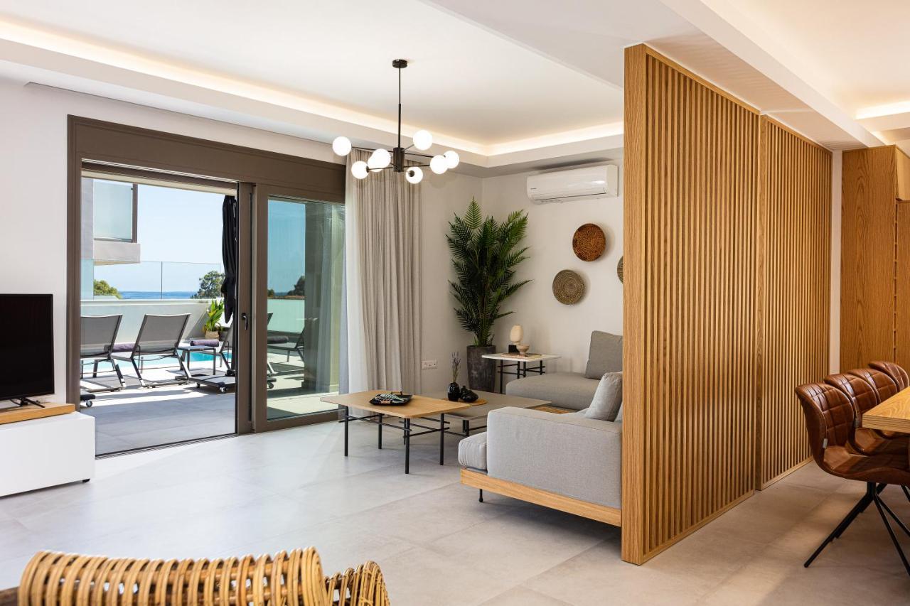 Lagoon Seabreeze Villa, Sumptuous Retreat, By Thinkvilla Panormos  ภายนอก รูปภาพ